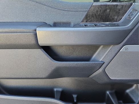 Used 2024 Ford F250 Lariat w/ Black Appearance Package image 16