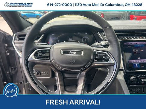 Used 2023 Jeep Grand Cherokee L Overland w/ Advanced Protech Group III AWD/4WD image 15