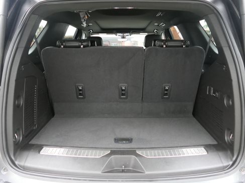 Used 2021 GMC Yukon Denali w/ Denali Premium Package image 21