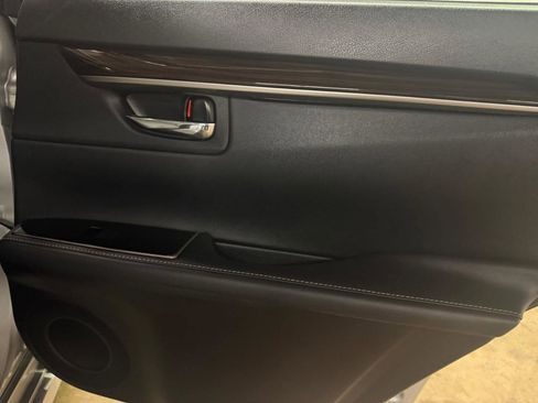 Used 2016 Lexus ES 350 w/ Premium Package w/Wood Trim FWD image 27