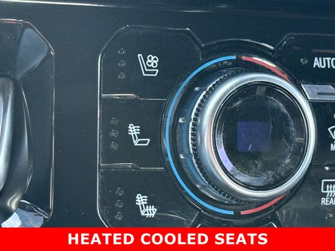 Certified 2023 GMC Sierra 1500 AT4 w/ Technology Package image 24