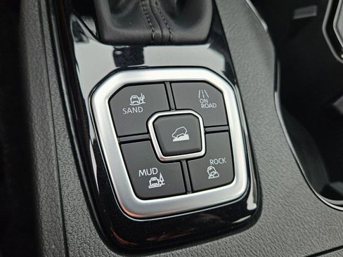 New 2026 Nissan Frontier SV w/ All-Weather Content Package image 24