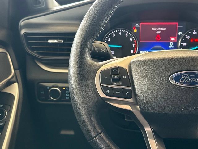 Certified 2023 Ford Explorer XLT AWD/4WD image 9