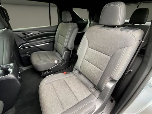 Used 2024 Chevrolet Traverse LT AWD/4WD image 26
