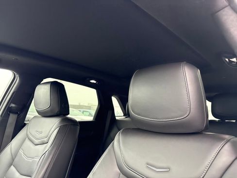 Certified 2023 Cadillac XT5 Sportv w/ Platinum Package image 14