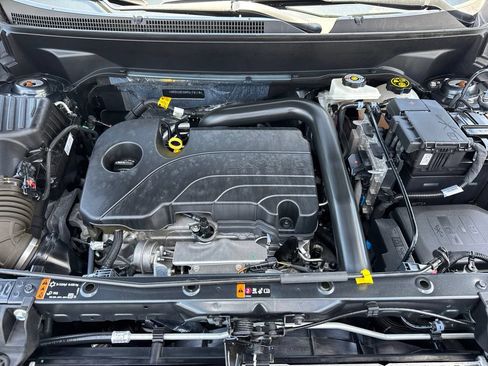 Used 2023 Chevrolet Equinox RS AWD/4WD image 8
