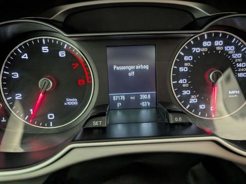 Used 2015 Audi A4 Premium Plus w/ Technology Package image 16