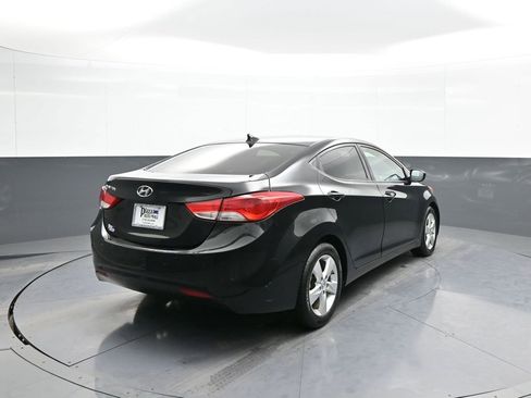 Used 2013 Hyundai Elantra GLS w/ Preferred Pkg image 6