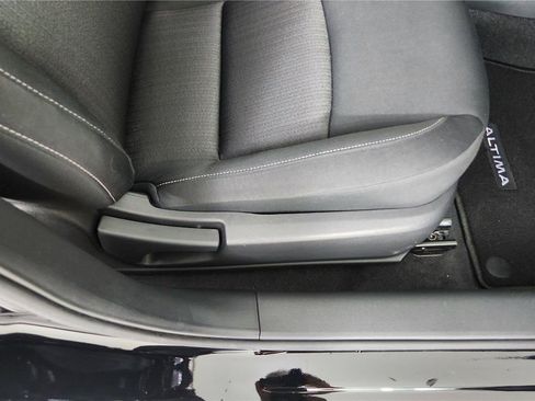 Used 2022 Nissan Altima 2.5 SV image 26