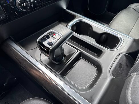 Used 2023 Chevrolet Silverado 1500 LTZ AWD/4WD image 25