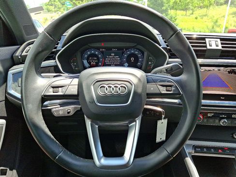 Used 2025 Audi Q3 2.0T Premium AWD/4WD image 19