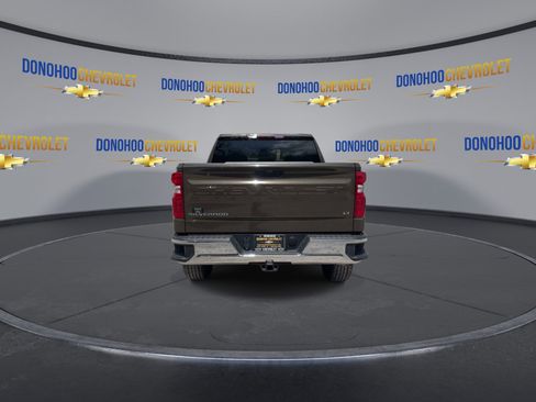 Used 2023 Chevrolet Silverado 1500 LT image 10