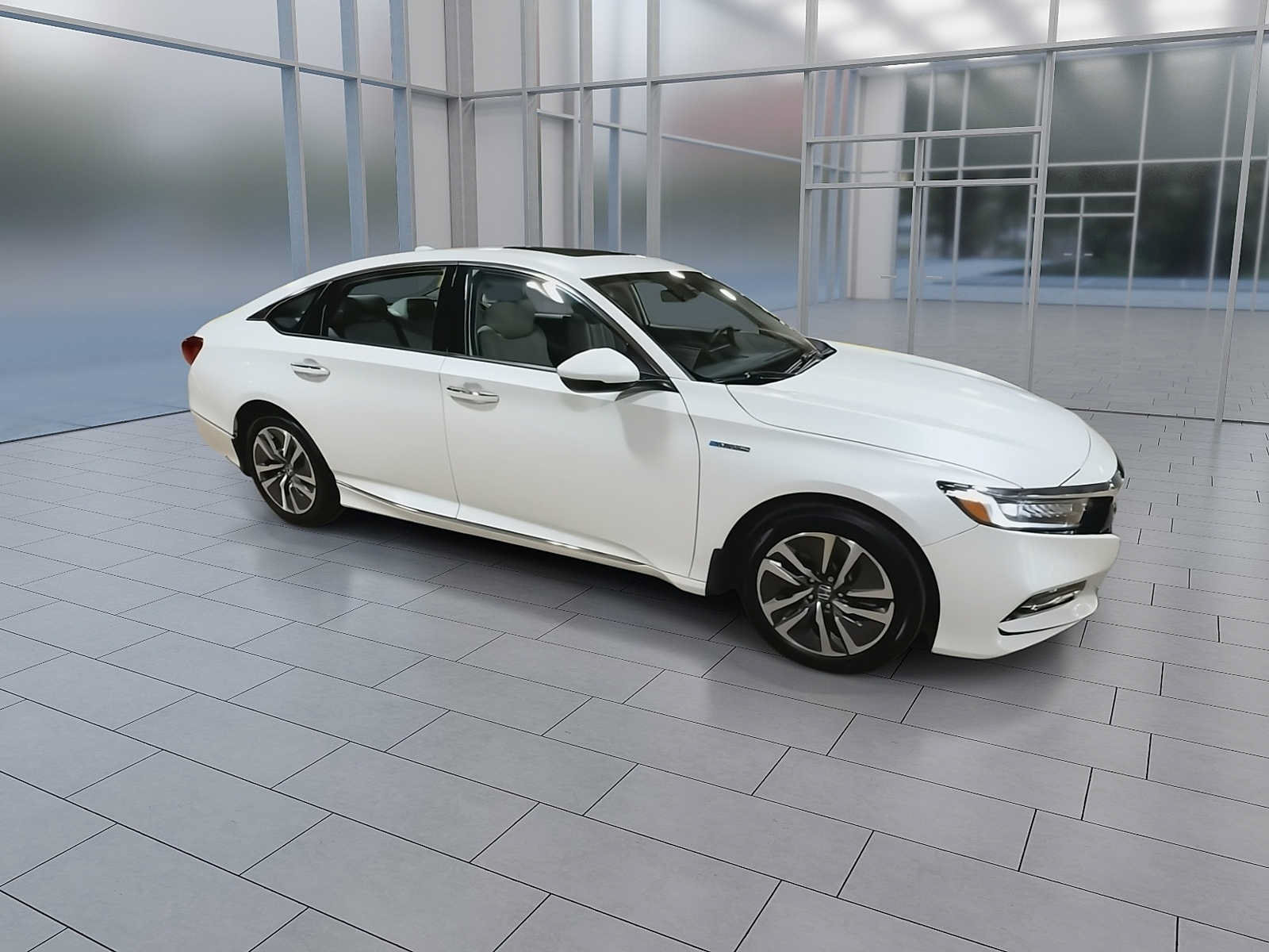 Used 2019 Honda Accord Touring image 2