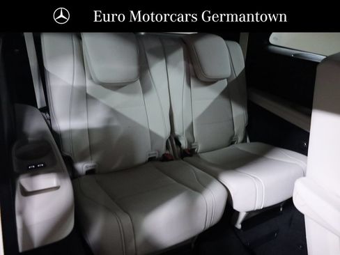 Used 2025 Mercedes-Benz GLS 450 4MATIC w/ AMG Line Exterior image 62