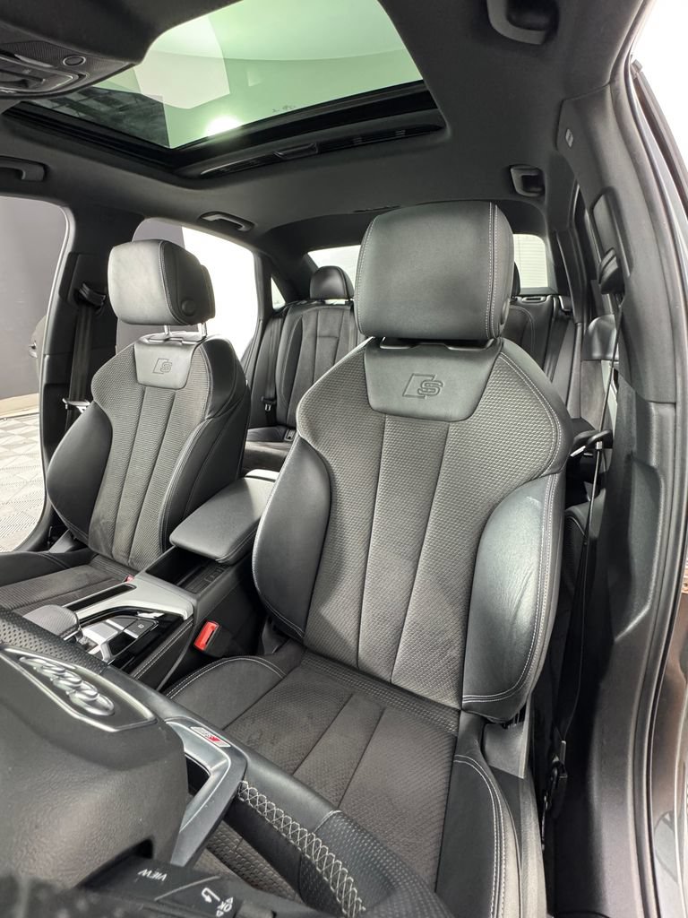 Used 2021 Audi A4 2.0T Premium Plus w/ Premium Plus Package AWD/4WD image 29