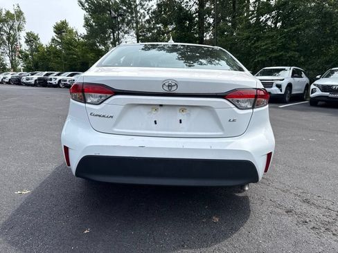 Used 2025 Toyota Corolla LE FWD image 6