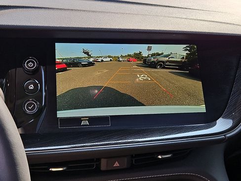 Used 2023 Buick Envision Essence w/ Sport Touring Package AWD/4WD image 18