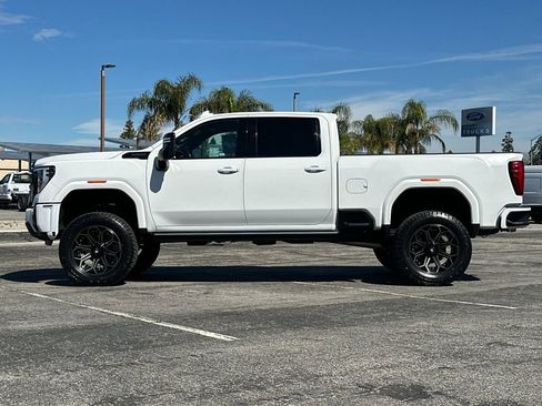 Used 2024 GMC Sierra 2500 Denali Ultimate image 6