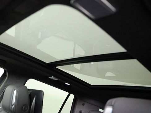 Used 2026 Cadillac Escalade V w/ LPO, Onyx Lite Package image 43