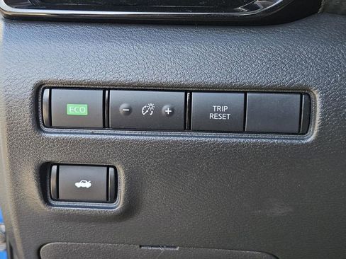 Used 2021 Nissan Sentra SR image 17