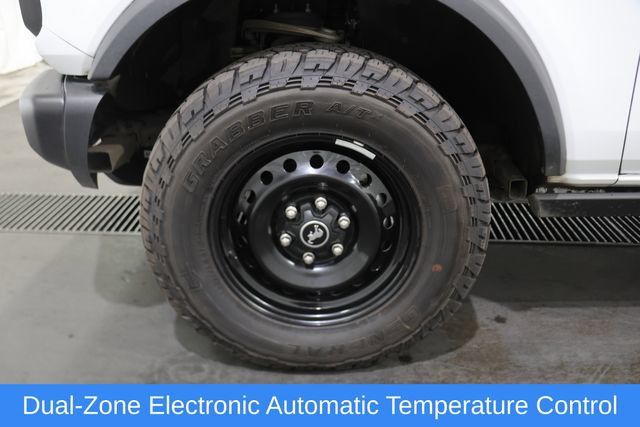 Used 2022 Ford Bronco Black Diamond AWD/4WD image 6