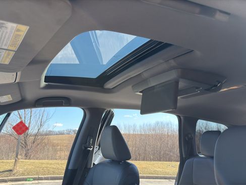 Used 2020 Honda Pilot Touring image 18