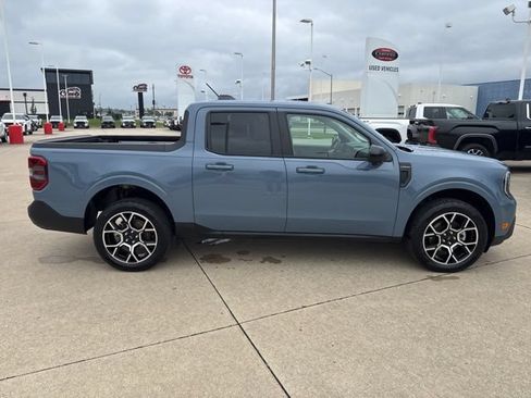 Used 2025 Ford Maverick Lariat AWD/4WD image 3