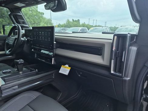 New 2026 GMC Hummer EV 4x4 Crew Cab image 38