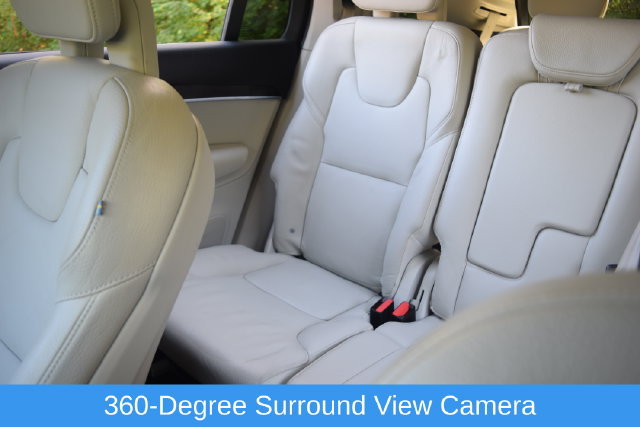 Used 2017 Volvo XC90 T6 Momentum w/ Vision Package AWD/4WD image 16