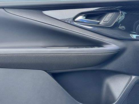 New 2025 Chevrolet Blazer EV LT image 11