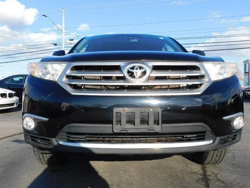 Used 2012 Toyota Highlander SE w/ Tow Pkg image 22