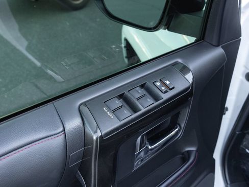 Certified 2024 Toyota 4Runner TRD Off-Road Premium w/ Moonroof Package AWD/4WD image 9