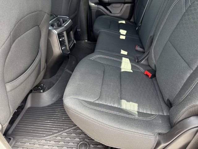 Used 2025 RAM 1500 Big Horn AWD/4WD image 10