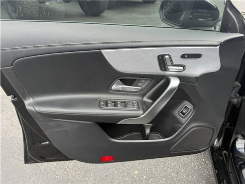 Used 2020 Mercedes-Benz CLA 250 image 16