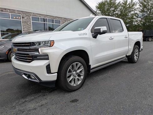 Used 2021 Chevrolet Silverado 1500 High Country w/ Safety Package II image 1