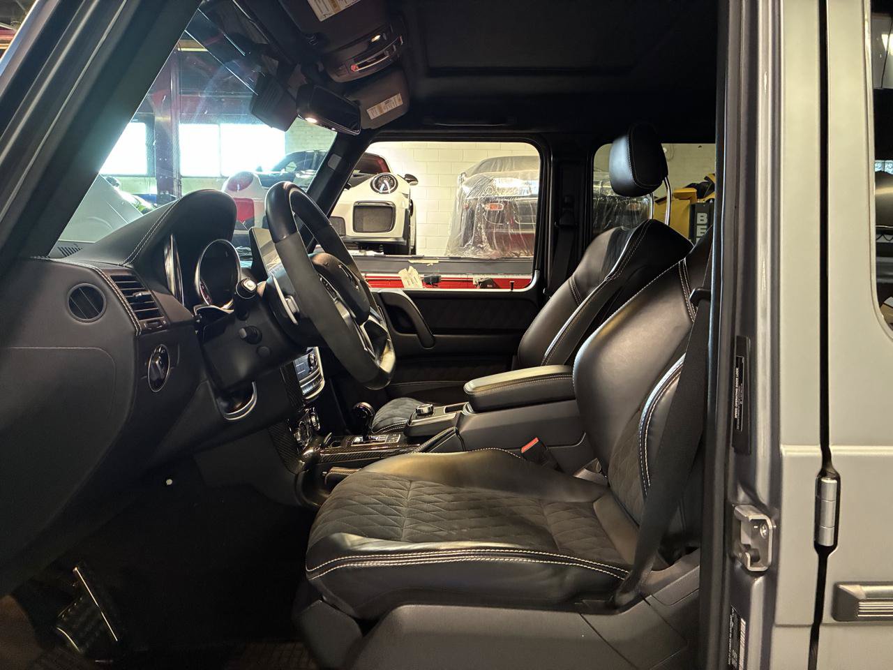 Used 2018 Mercedes-Benz G 550 Squared image 38