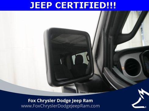 Used 2024 Jeep Gladiator Sport image 23