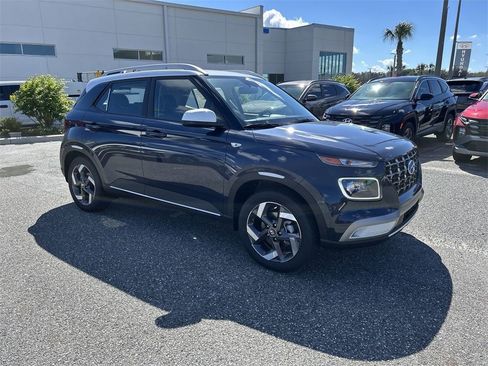 New 2025 Hyundai Venue Limited image 2