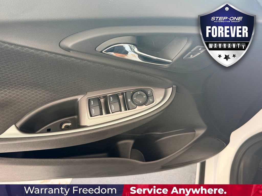 Used 2025 Chevrolet Malibu LT FWD image 11