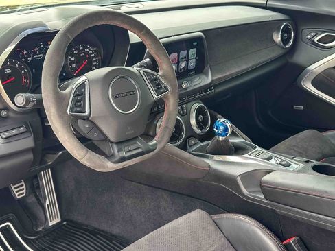 Used 2017 Chevrolet Camaro ZL1 RWD image 16