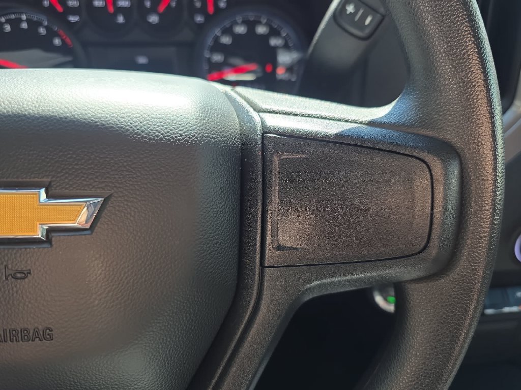Used 2023 Chevrolet Silverado 1500 Custom RWD image 17