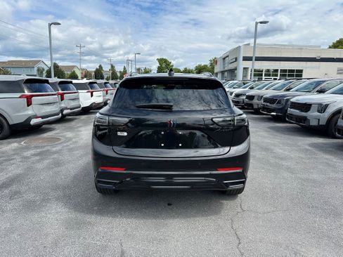 Used 2024 Buick Envision Avenir AWD/4WD image 6