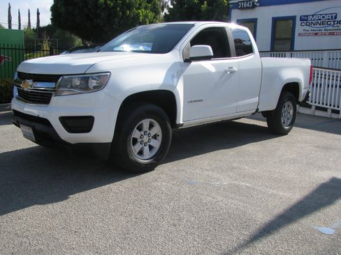 Used 2019 Chevrolet Colorado W/T w/ WT Convenience Package image 2