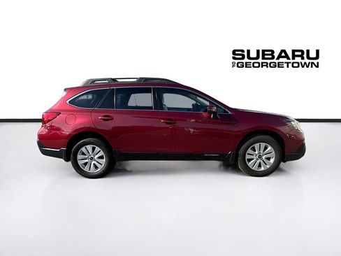 Used 2018 Subaru Outback 2.5i Premium image 9