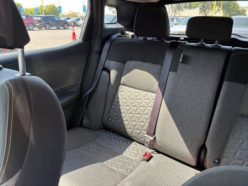Used 2026 Nissan Kicks SV FWD image 38