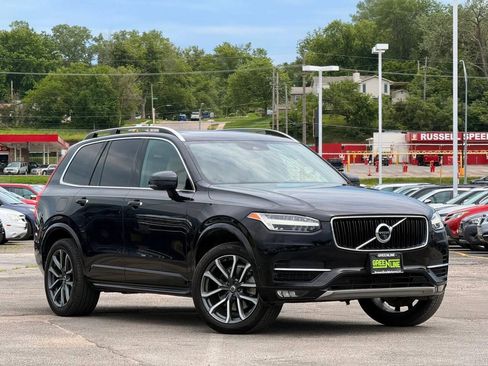 Used 2018 Volvo XC90 T6 Momentum w/ Convenience Package AWD/4WD image 1
