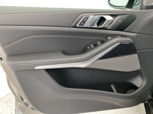 New 2026 BMW X5 xDrive40i w/ M Sport Package image 11