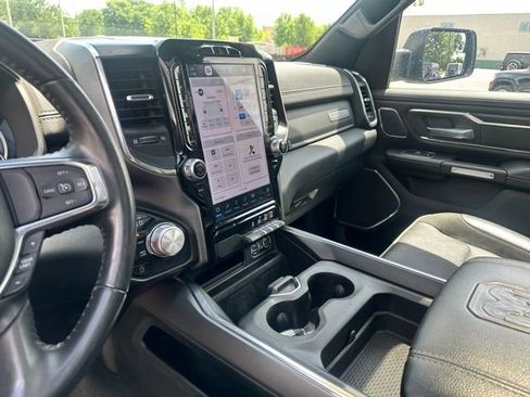 Used 2024 RAM 1500 Laramie AWD/4WD image 22