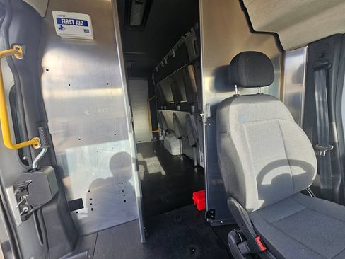 New 2024 RAM ProMaster 3500 w/ Delivery Van Package FWD image 12