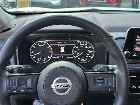 Used 2021 Nissan Rogue SL FWD image 21